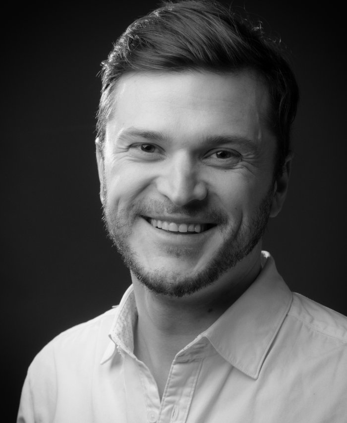 TOMAS PAVILIONIS